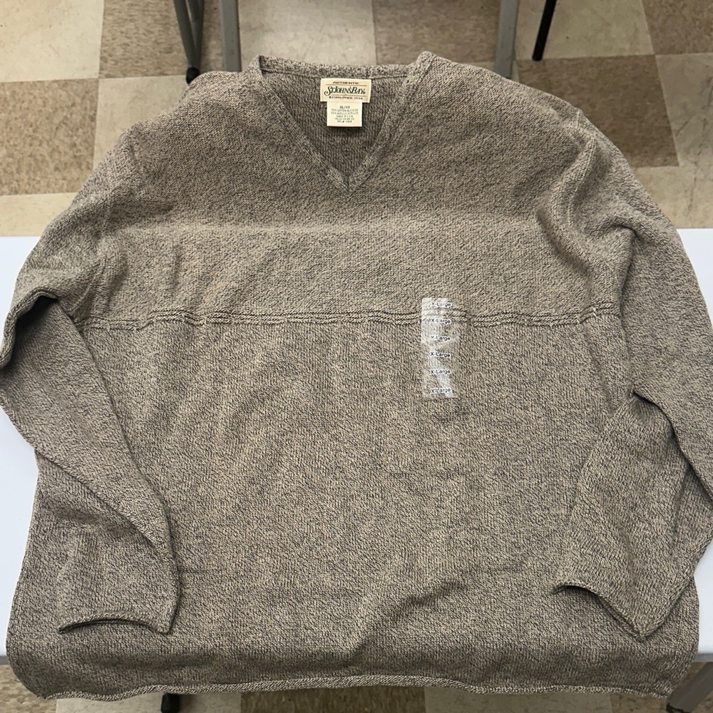 St.JohnsBay Men's Heathered Beige V-Neck Sweater
